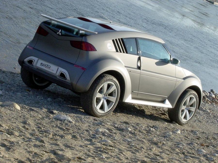  Mitsubishi Pajero Evolution Concept 2006 года  (фото 2 из 5)